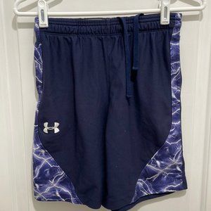 Under Armour boys shorts, Youth Small, Excellent condition